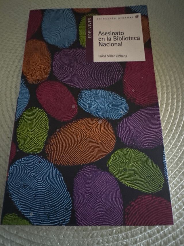 Asesinato en la Biblioteca Nacional (Alandar) (Spa