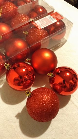 20 palline rosse di Natale