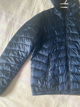 Plumas ligero acolchado azul marino 