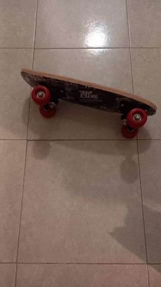 Monopatín/skateboard para niño/a pequeño