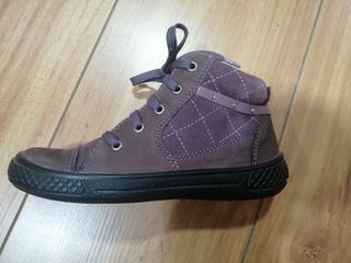 Botas de niña ligeras de viaje talla 28