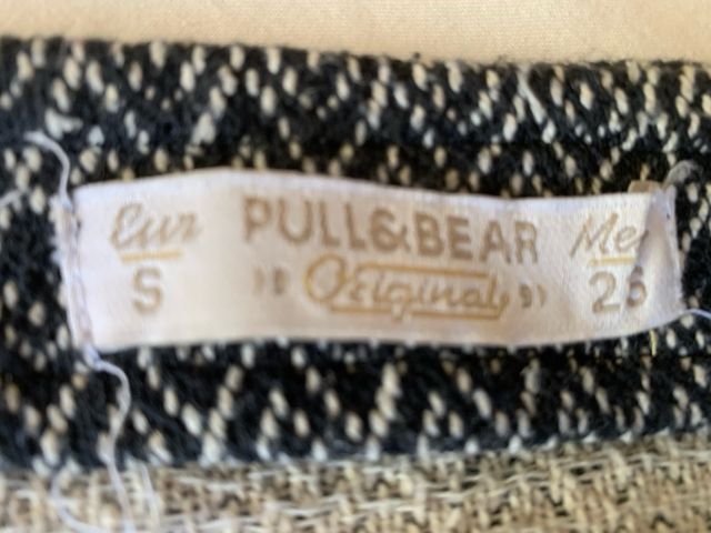 Minifalda étnica. Talla S. Pull & Bear.