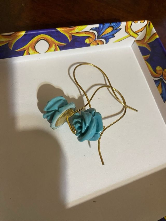 Orecchini bijoux a forma di rosa turchese