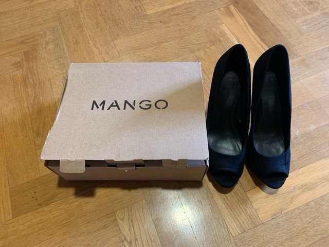 Zapato tacón fino alto. Mango 39