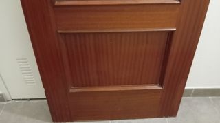 Puerta maciza ciega Provenzal Sapelly aper derecha