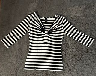 Maglia bianca e nera 