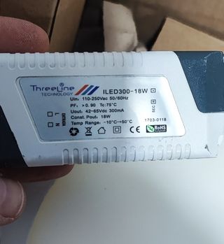 Downlights threeline 18w 6 unidad 4€ la unidad