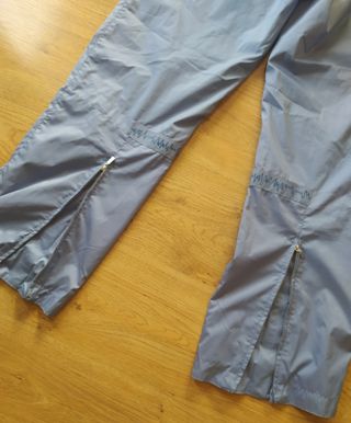 Pantalón Adidas impermeable Y2K