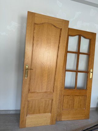 Puertas piso  ,últimas 4 de 72 ctm x 200   80 €