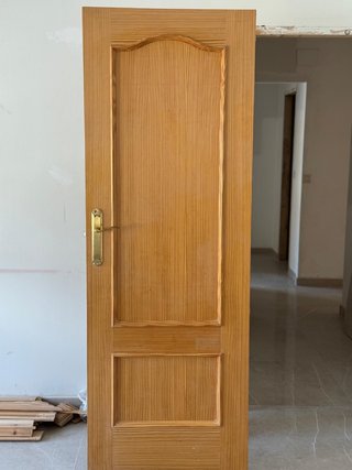 Puertas piso  ,últimas 4 de 72 ctm x 200   80 €