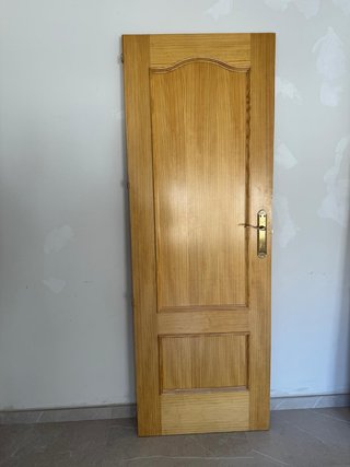Puertas piso  ,últimas 4 de 72 ctm x 200   80 €