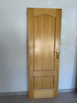 Puertas piso  ,últimas 4 de 72 ctm x 200   80 €