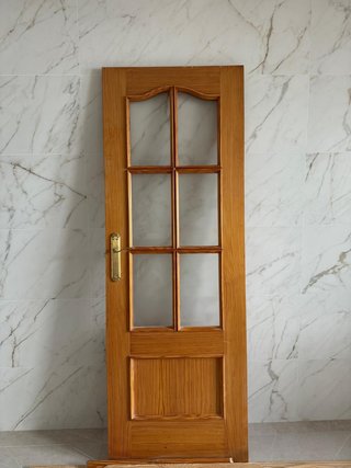 Puertas piso  ,últimas 4 de 72 ctm x 200   80 €