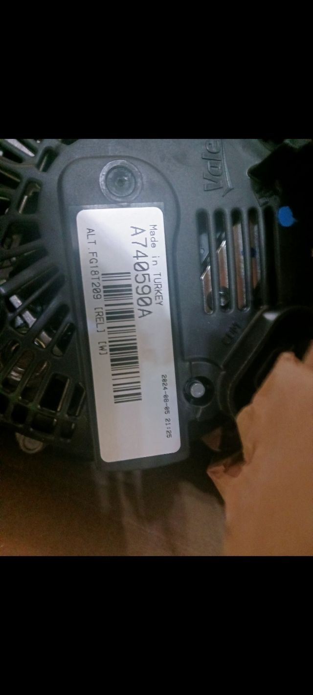 Alternador valeo  de coche Renault