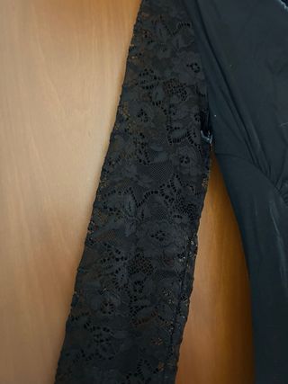 Vestito corto in maglina e pizzo