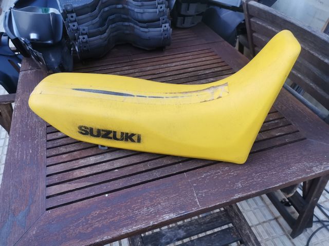 Asiento suzuki DR-BIG 49