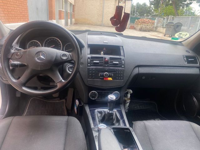 Mercedes-Benz Clase C200cdi 150cv
