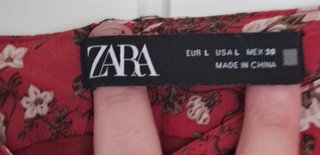 Falda midi de Zara
