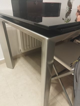 Mesa aluminio y cristal