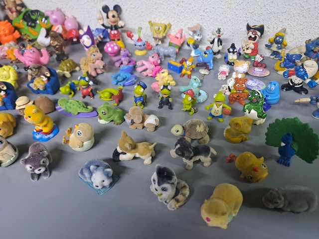 Collezione personaggi Disney ecc..