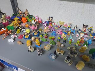 Collezione personaggi Disney ecc..