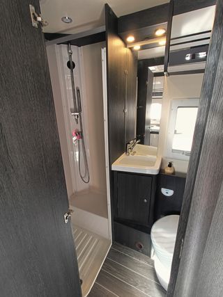 Autocaravana 5 plazas alquiler