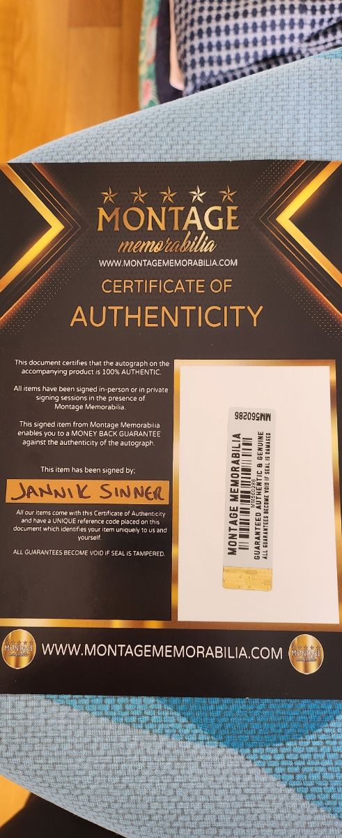 Cappello Nike autografato Sinner con COA