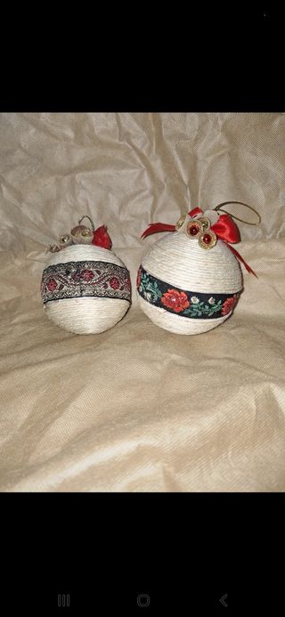 Palle natalizia in corda e stoffa