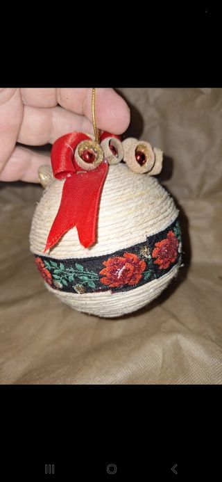 Palle natalizia in corda e stoffa