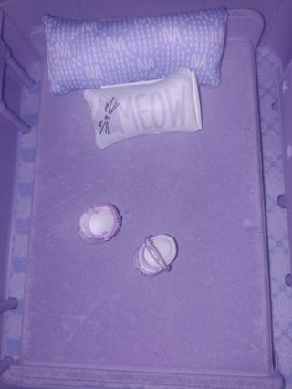 Na Na Na Surprise! Mochila gato morado