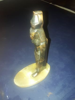 Estatua egipcia faraón Ramsés de cobre antigua