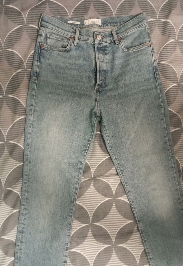 Pantalones vaqueros Mango