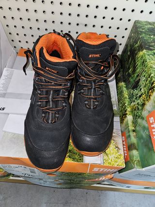 Bota de seguridad STIHL Worker S3 T-42