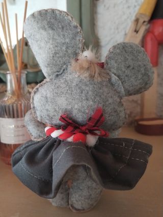 Topolina fatta a mano in pannolenci