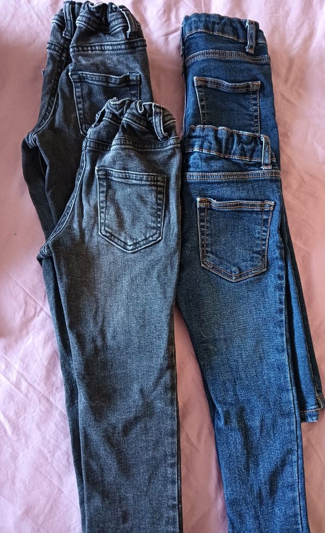 Ropa gemelar 2/3 años