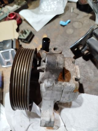 Bomba de dirección Honda Accord k24
