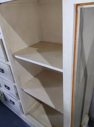 Mueble de madera maciza,no se rebaja