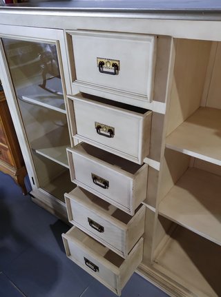 Mueble de madera maciza,no se rebaja
