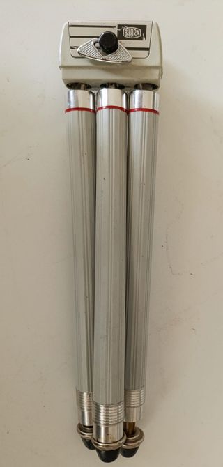 Antiguo trípode Bilora