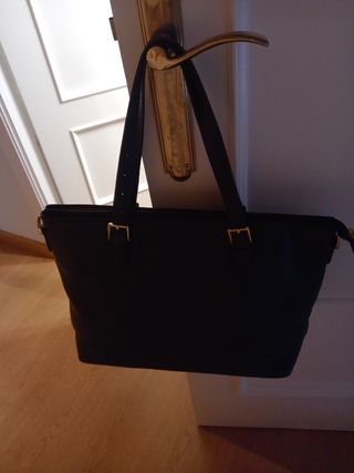 Excelente Bolso de piel 