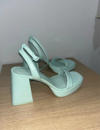 Tacones turquesa