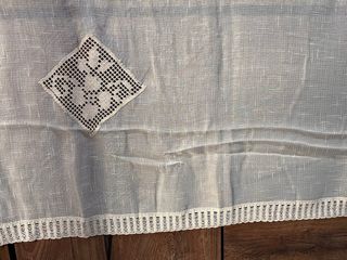 Coppia tendoni con angeli in filet 