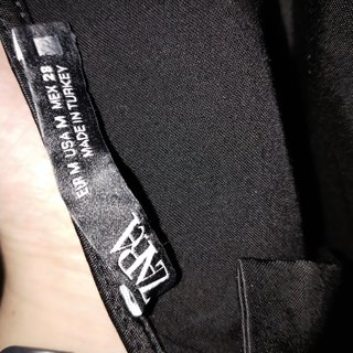 Vestido de satén negro