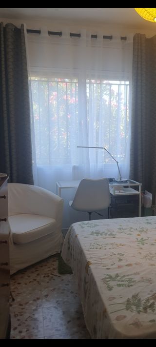 Cortinas con ondas verdes aterciopeladas