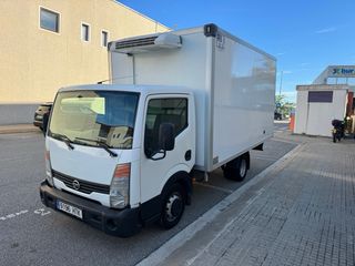 Nissan Cabstar 2013
