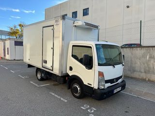 Nissan Cabstar 2013