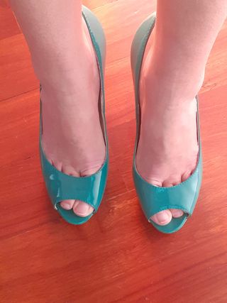 Scarpe open toe in vernice