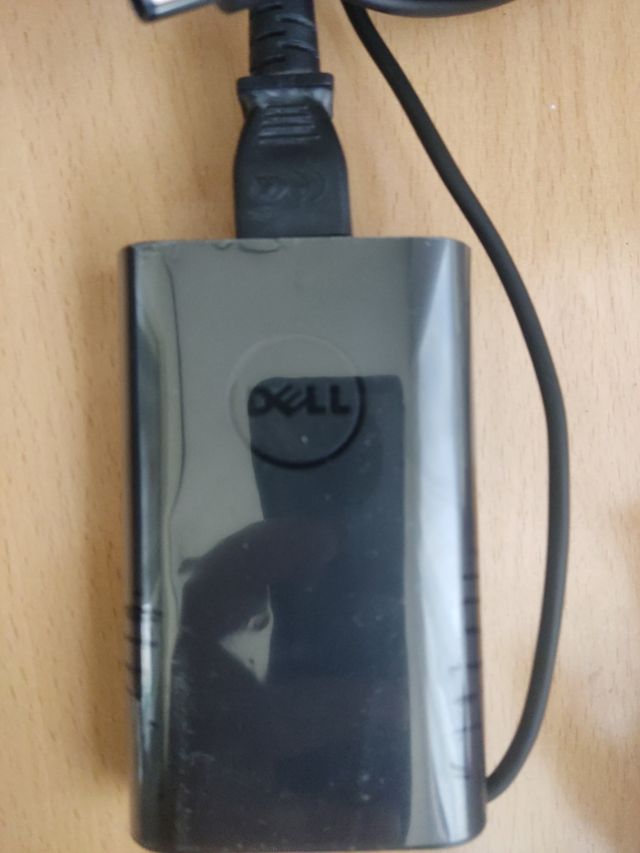 DELL LOTE 1- 4 - 8 CARGADORES ORIGINALES.
