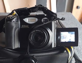 NIKON COLPIX FOTOCAMERA