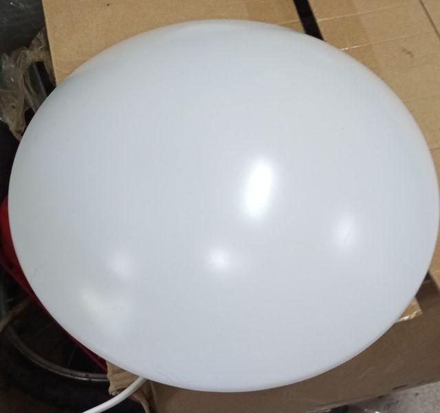 Plafón de superficie con sensor luminosodad